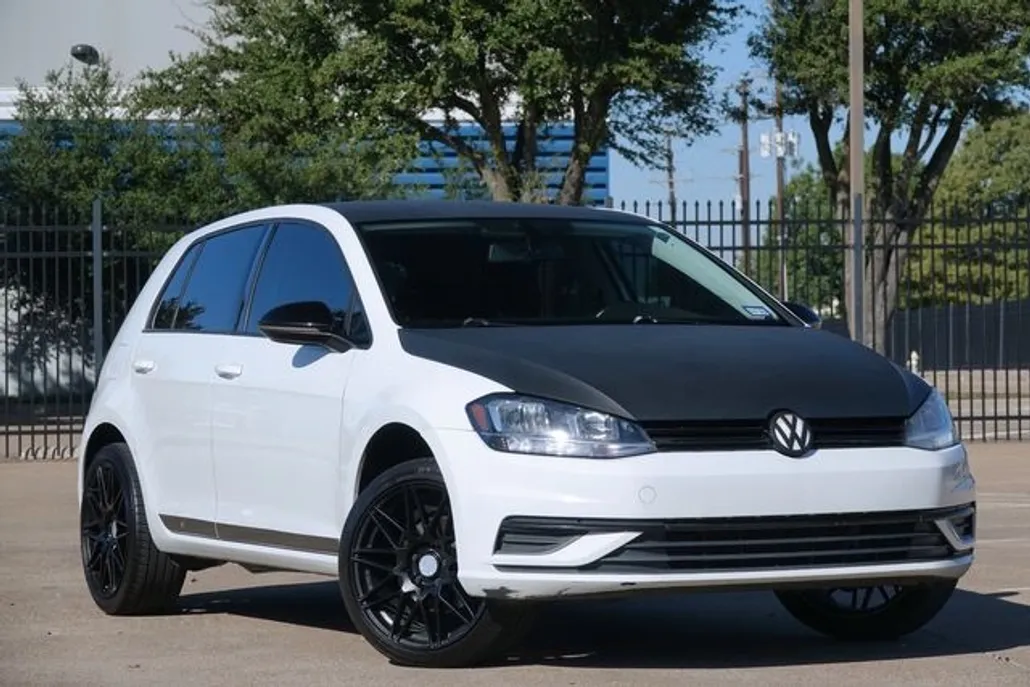 2018 Volkswagen Golf TSI S photo 1