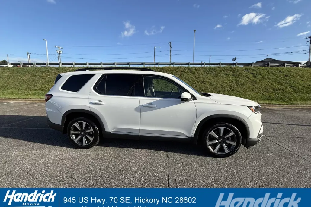 2025 Honda Pilot Elite photo 1