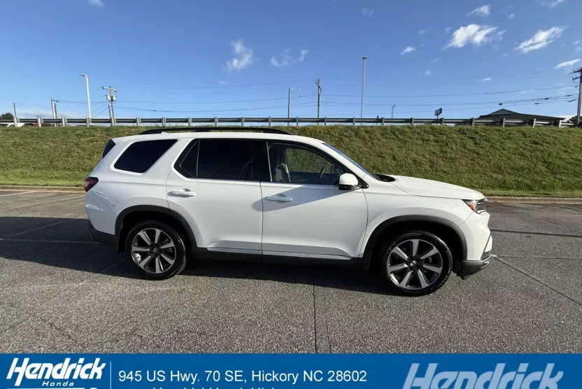 2025 Honda Pilot Elite photo 1