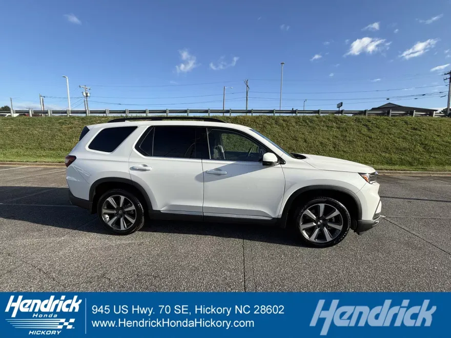 2025 Honda Pilot Elite photo 1