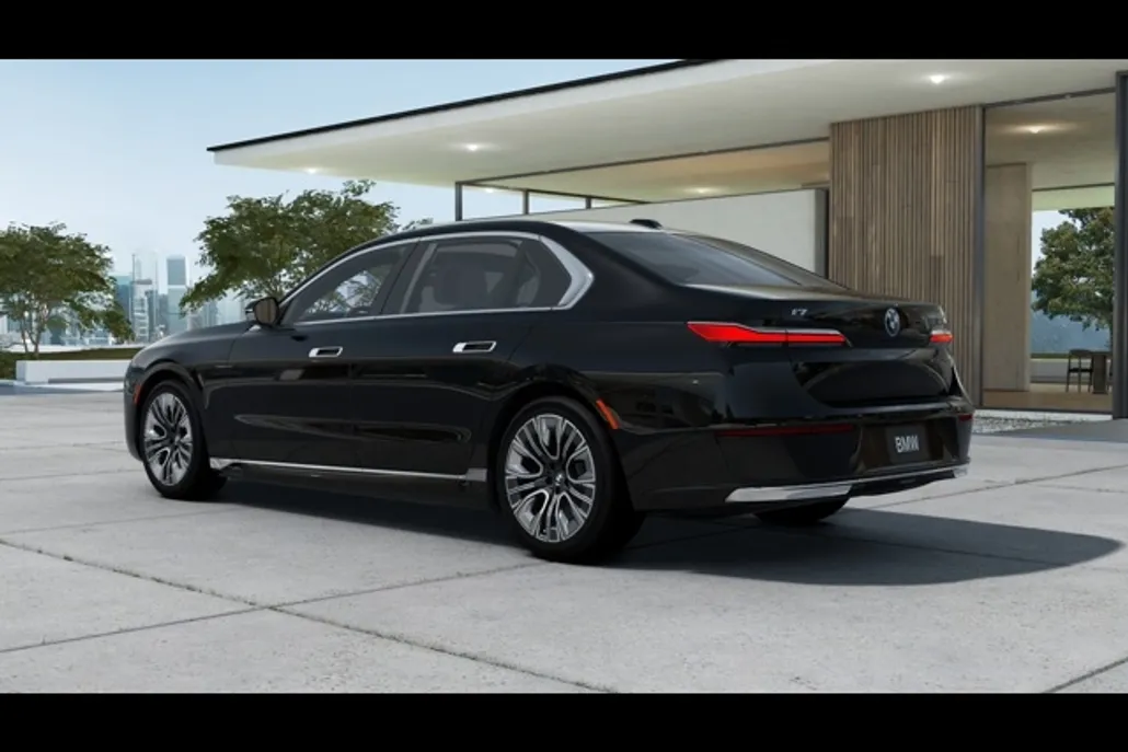 2025 Bmw i7 xDrive60 photo 1