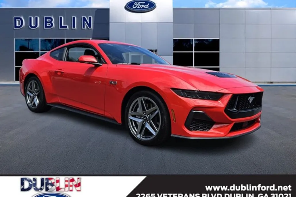 2025 Ford Mustang GT Premium photo 1