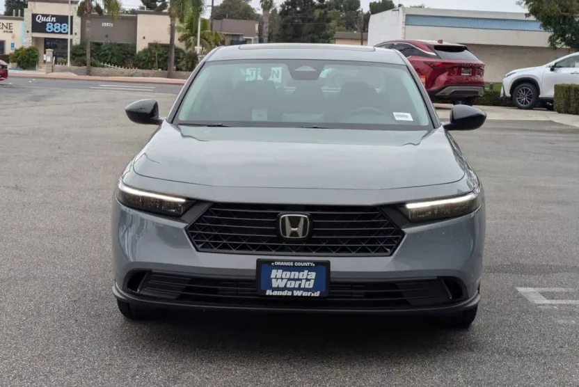 2025 Honda Accord 1.5T SE photo 1