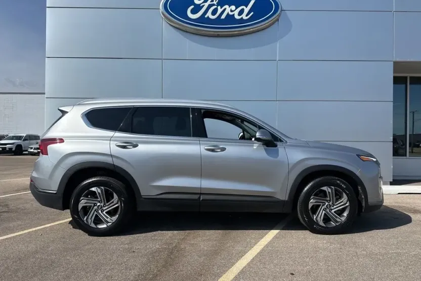 2023 Hyundai Santa Fe SEL photo 1