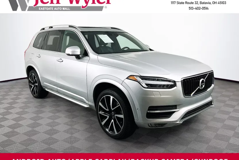 2018 Volvo XC90 Momentum photo 1