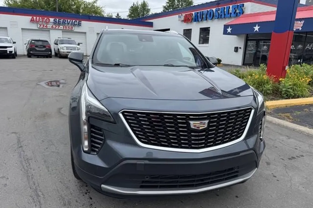 2020 Cadillac XT4 Premium Luxury photo 1
