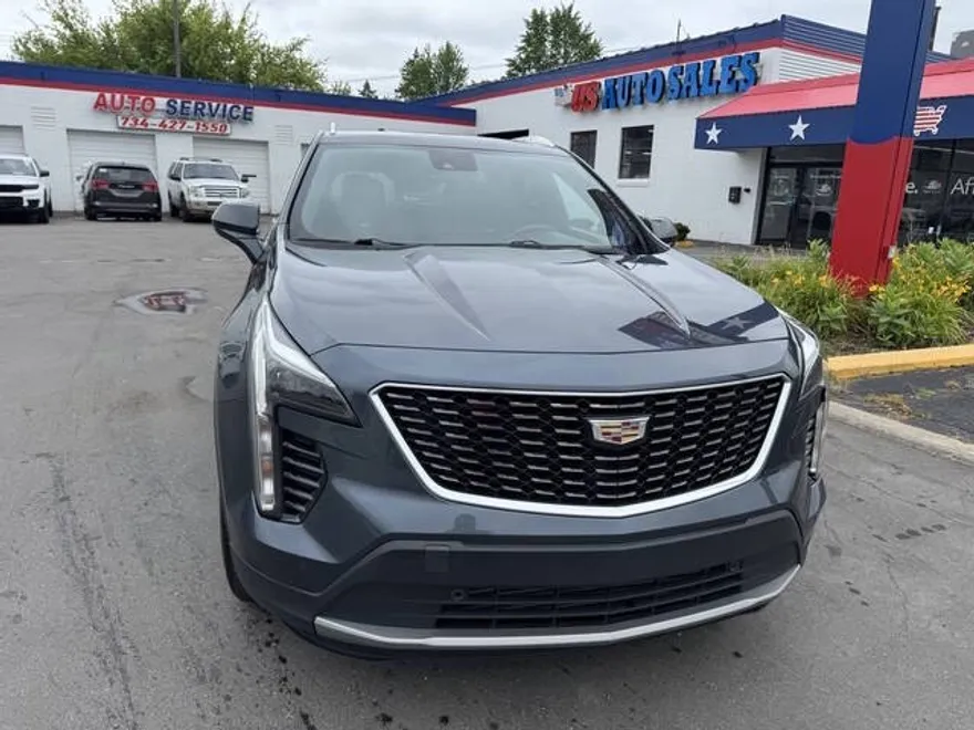 2020 Cadillac XT4 Premium Luxury photo 1