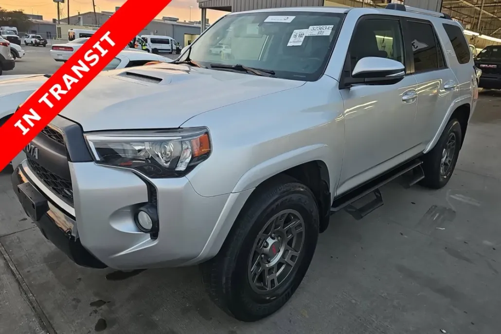 2018 Toyota 4Runner TRD photo 1