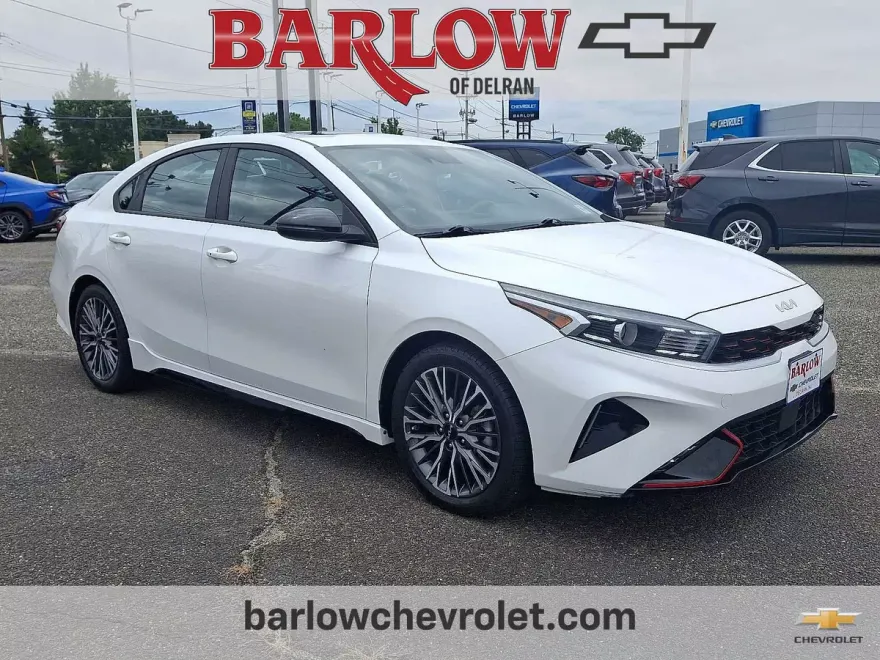 2023 Kia Forte GT-Line photo 1