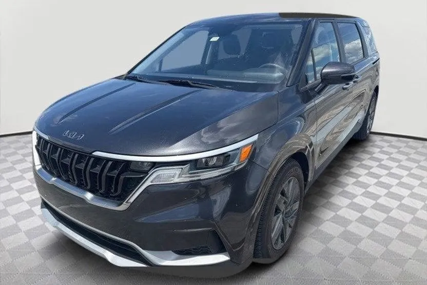 2023 Kia Carnival LX photo 1