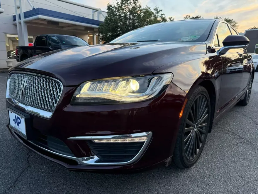 2018 Lincoln MKZ Reserve photo 1