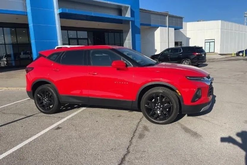 2022 Chevrolet Blazer 2LT photo 1