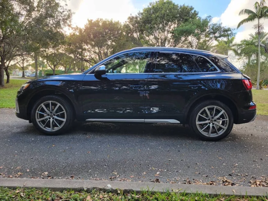 2022 Audi SQ5 Premium Plus photo 1