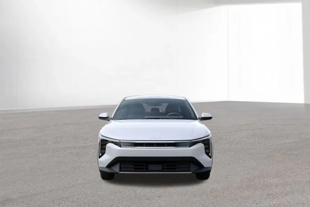 2025 Kia K4 EX photo 1