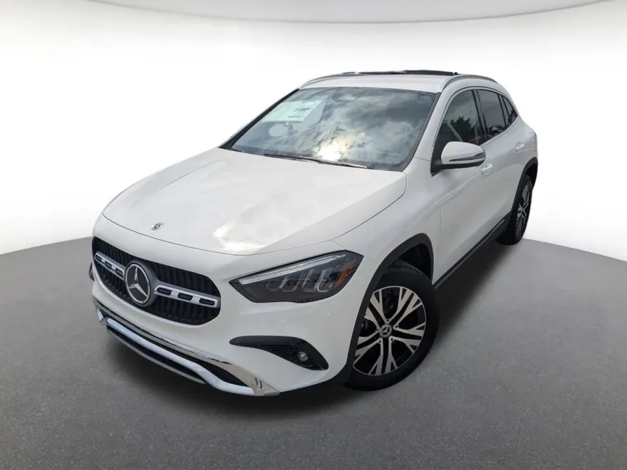 2026 Mercedes Benz GLA 250 4MATIC photo 1