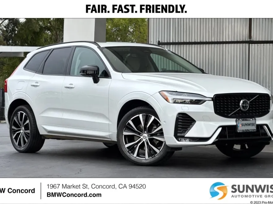 2024 Volvo XC60 B5 Plus photo 1