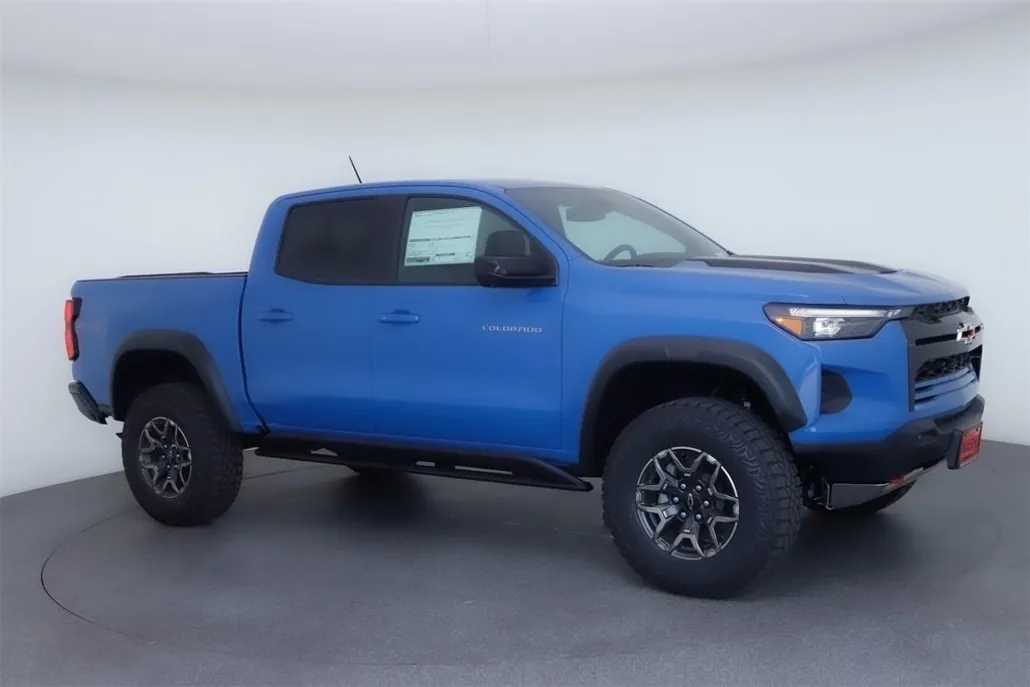 2026 Chevrolet Colorado ZR2 photo 1