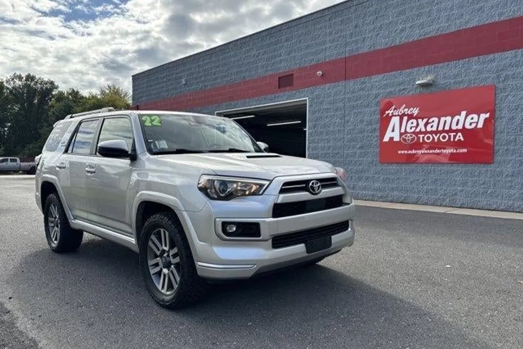 2022 Toyota 4Runner TRD Sport 4WD photo 1