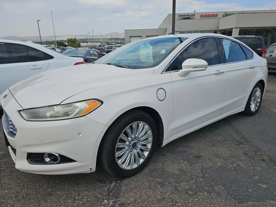 2014 Ford Fusion Energi photo 1