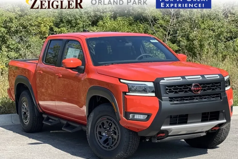 2025 Nissan Frontier Crew Cab PRO-4X photo 1