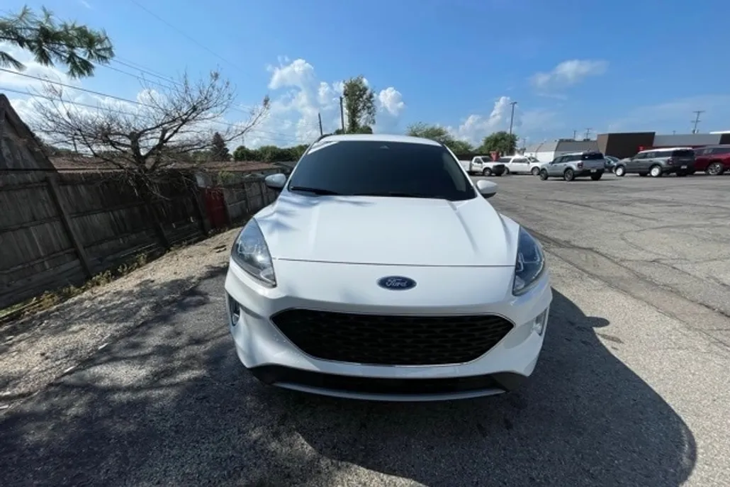 2022 Ford Escape SEL photo 1