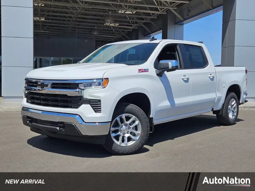 2025 Chevrolet Silverado 1500 LT photo 1