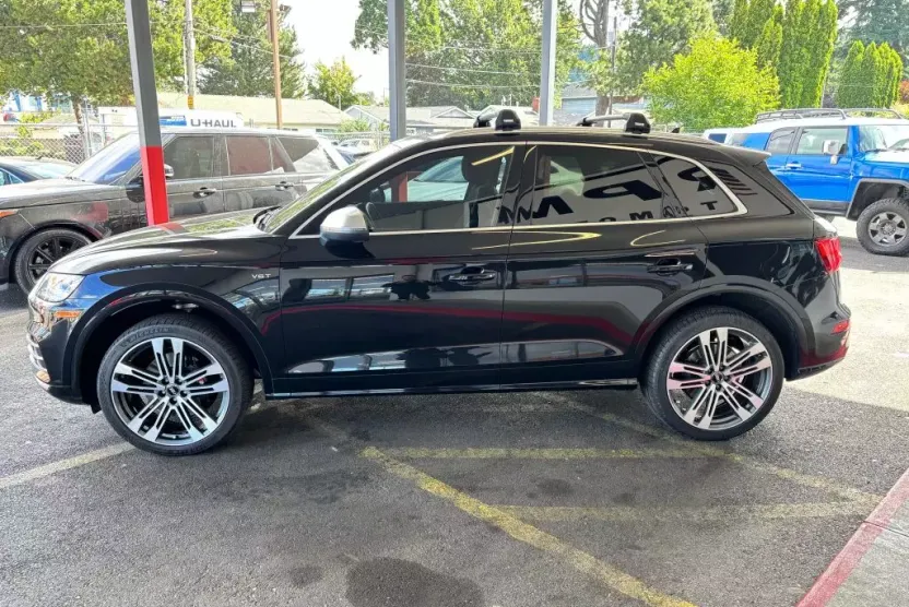 2018 Audi SQ5 Premium Plus photo 1