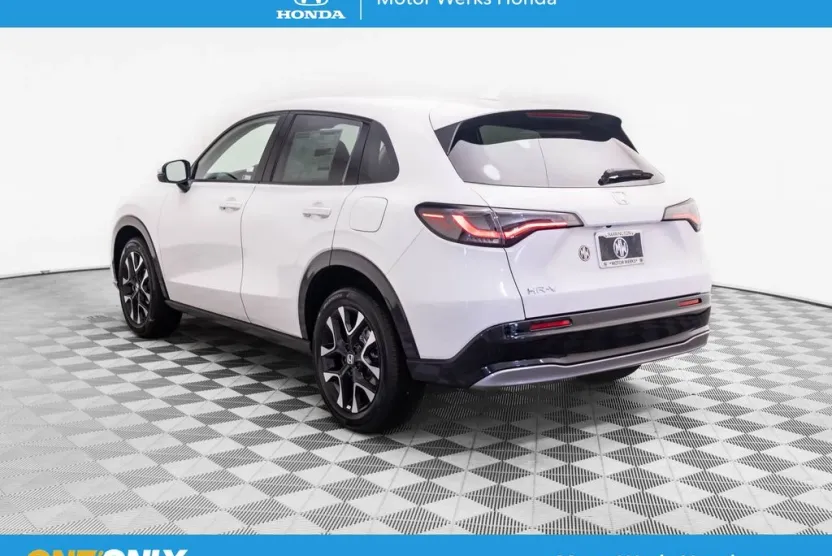 2026 Honda HR-V EX-L photo 1