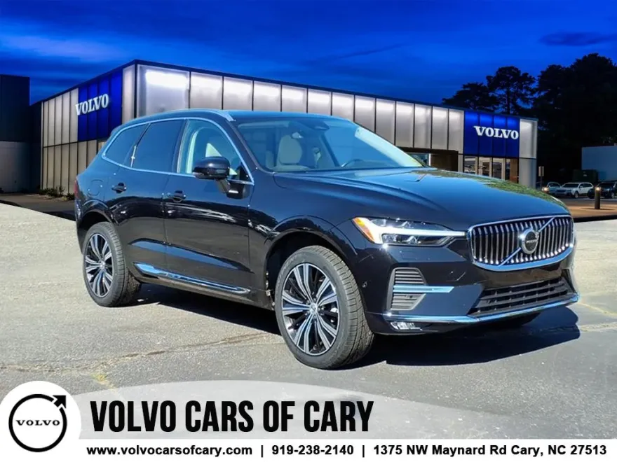 2023 Volvo XC60 B5 Plus photo 1