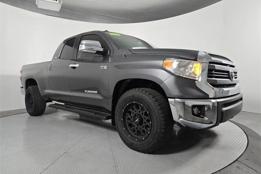 2015 Toyota Tundra SR5 Grade photo 1