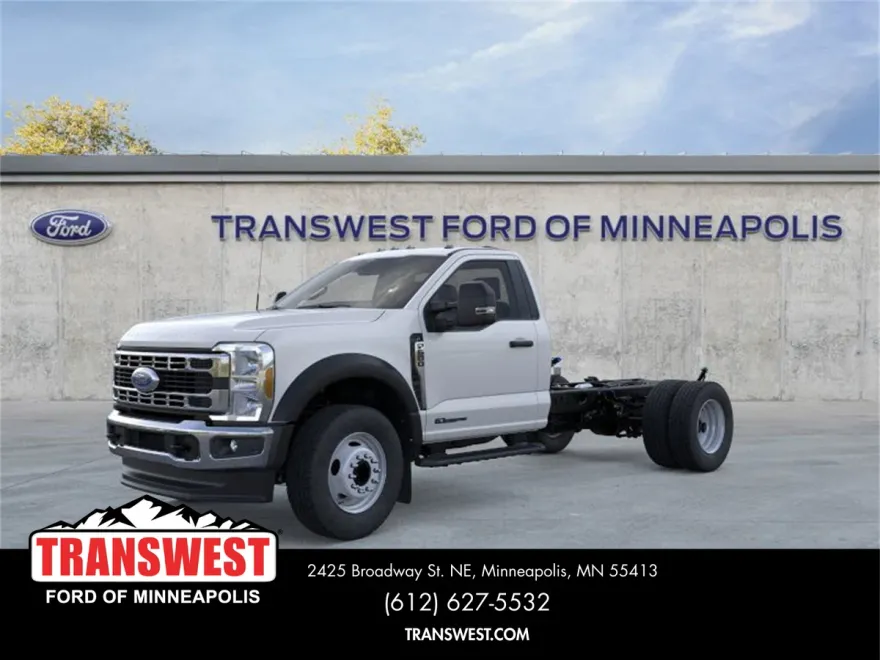 2025 Ford F-600 photo 1