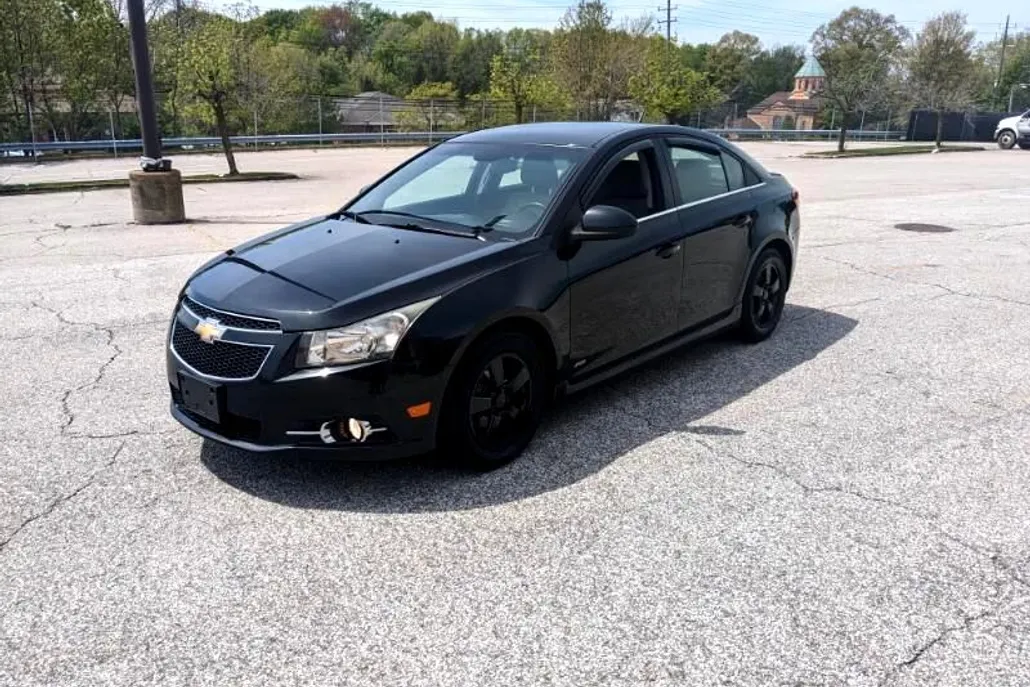 2014 Chevrolet Cruze photo 1