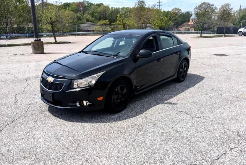 2014 Chevrolet Cruze photo 1