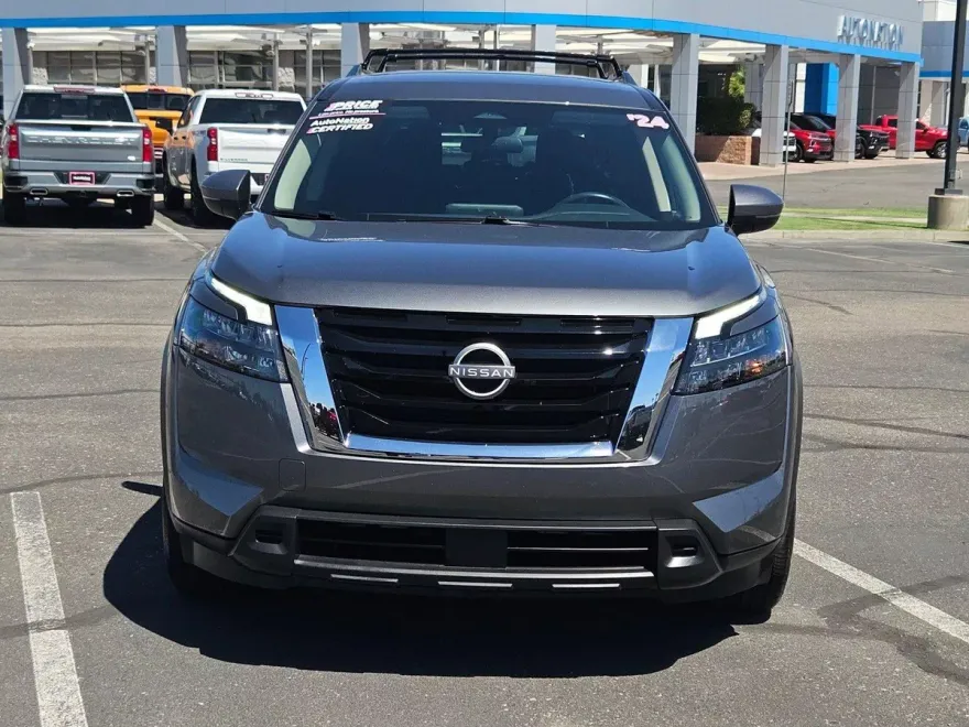 2024 Nissan Pathfinder SV photo 1