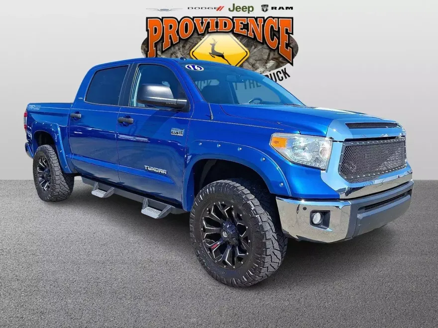 2016 Toyota Tundra SR5 photo 1