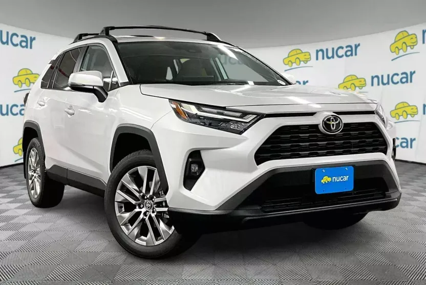 2025 Toyota RAV4 XLE Premium photo 1