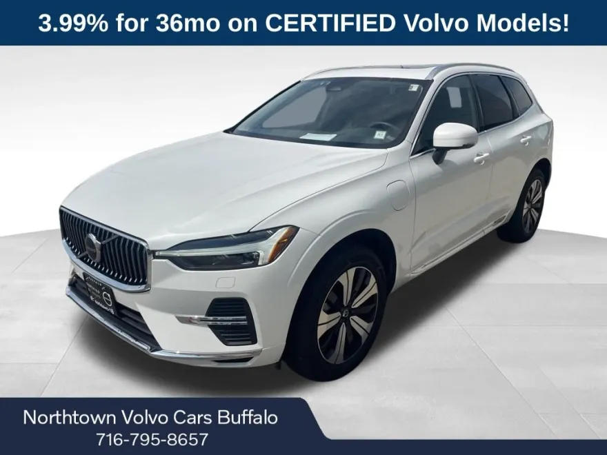 2023 Volvo XC60 Recharge Hybrid T8 Core photo 1