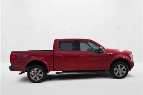 2019 Ford F-150 XLT photo 2