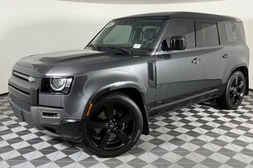 2023 Land Rover Defender 110 Carpathian Edition photo 1