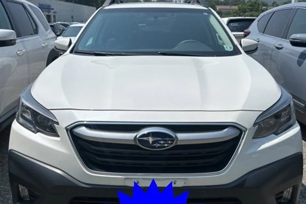 2022 Subaru Outback Premium photo 1