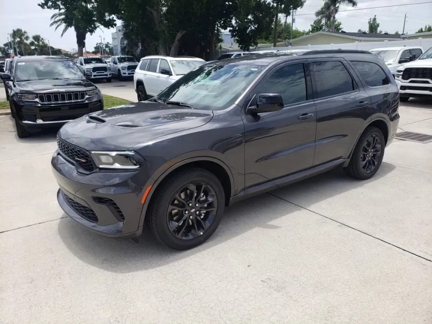 2025 Dodge Durango R/T photo 1