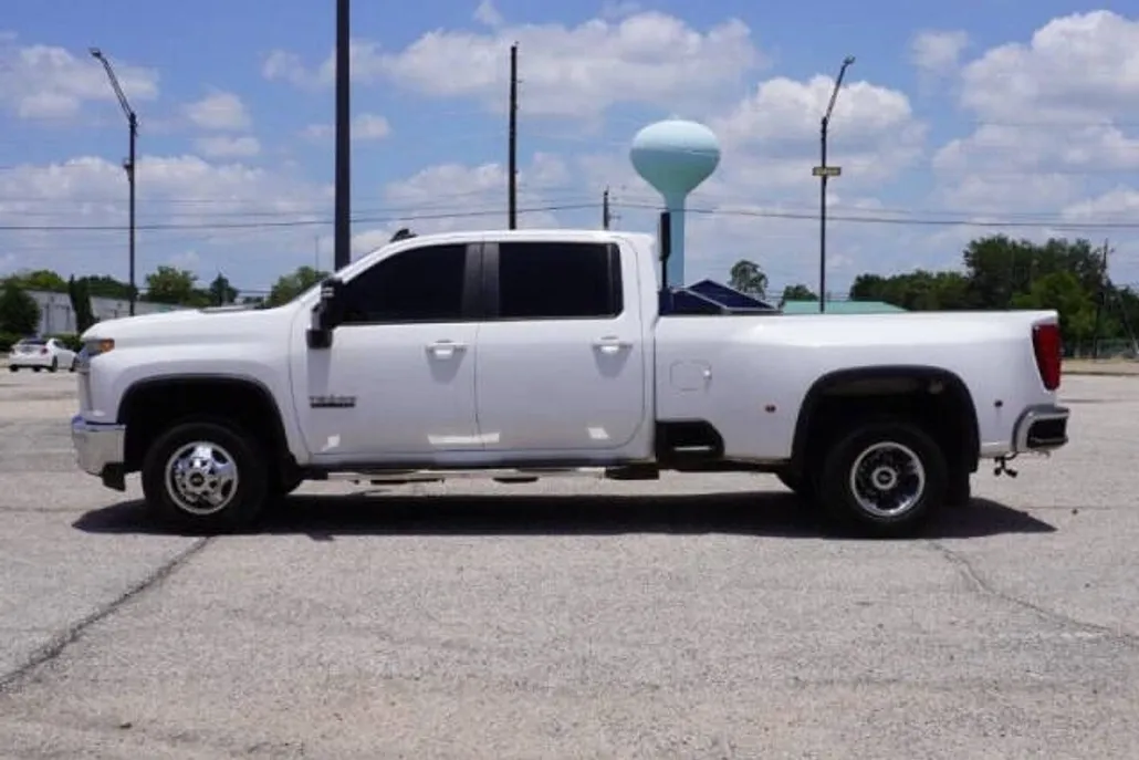2020 Chevrolet Silverado 3500HD LT photo 1