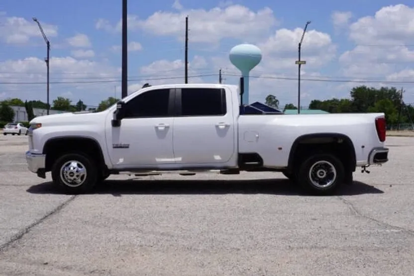 2020 Chevrolet Silverado 3500HD LT photo 1