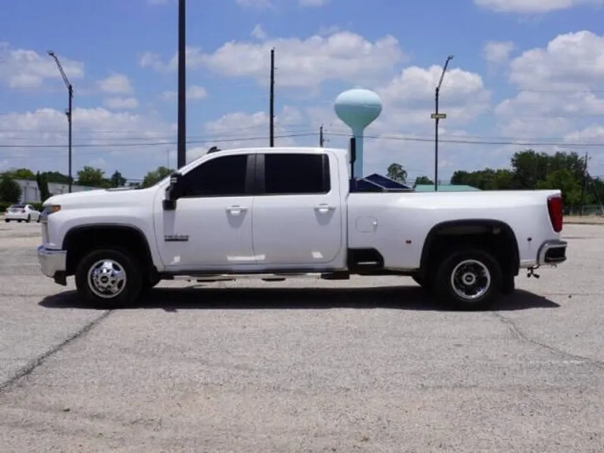 2020 Chevrolet Silverado 3500HD LT photo 1