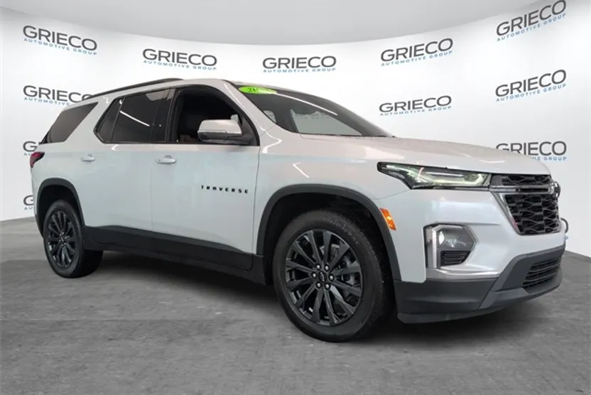 2023 Chevrolet Traverse RS photo 1