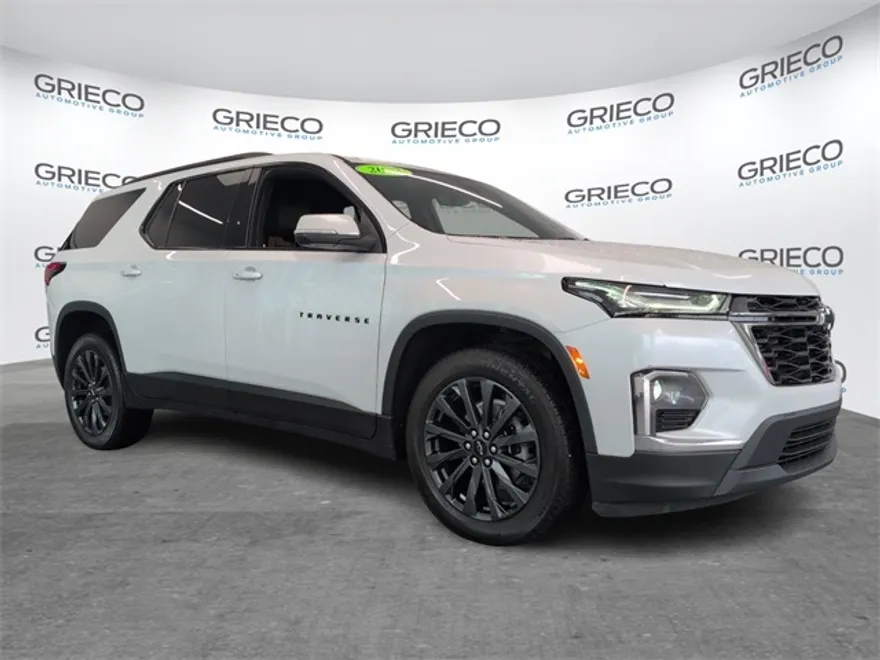 2023 Chevrolet Traverse RS photo 1