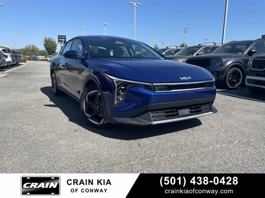 2025 Kia K4 EX photo 1