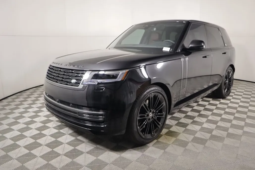 2025 Land Rover Range Rover SE photo 1