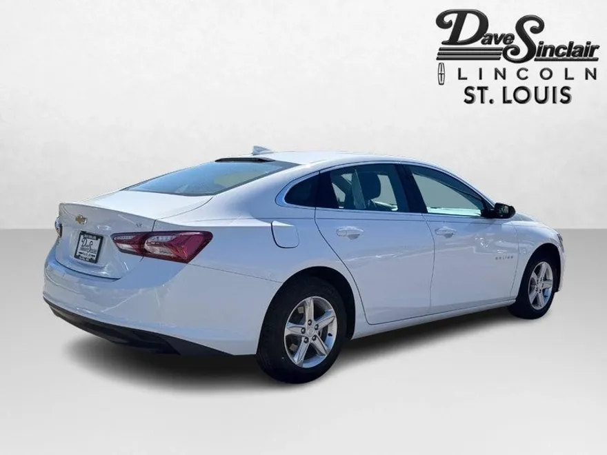 2022 Chevrolet Malibu 1LT photo 1