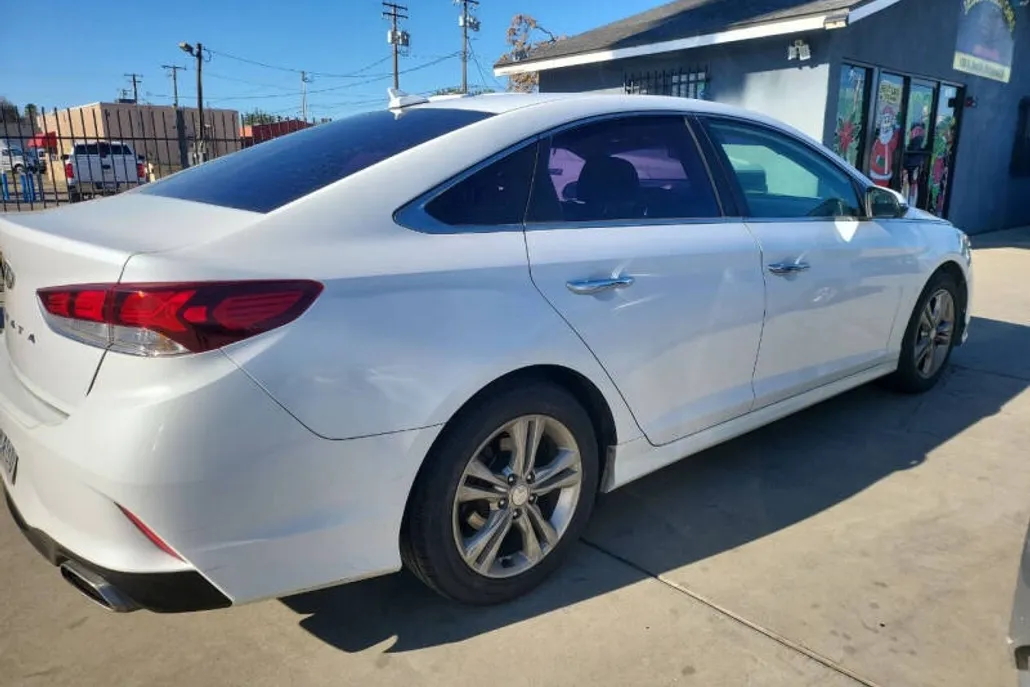 2018 Hyundai Sonata SEL photo 1